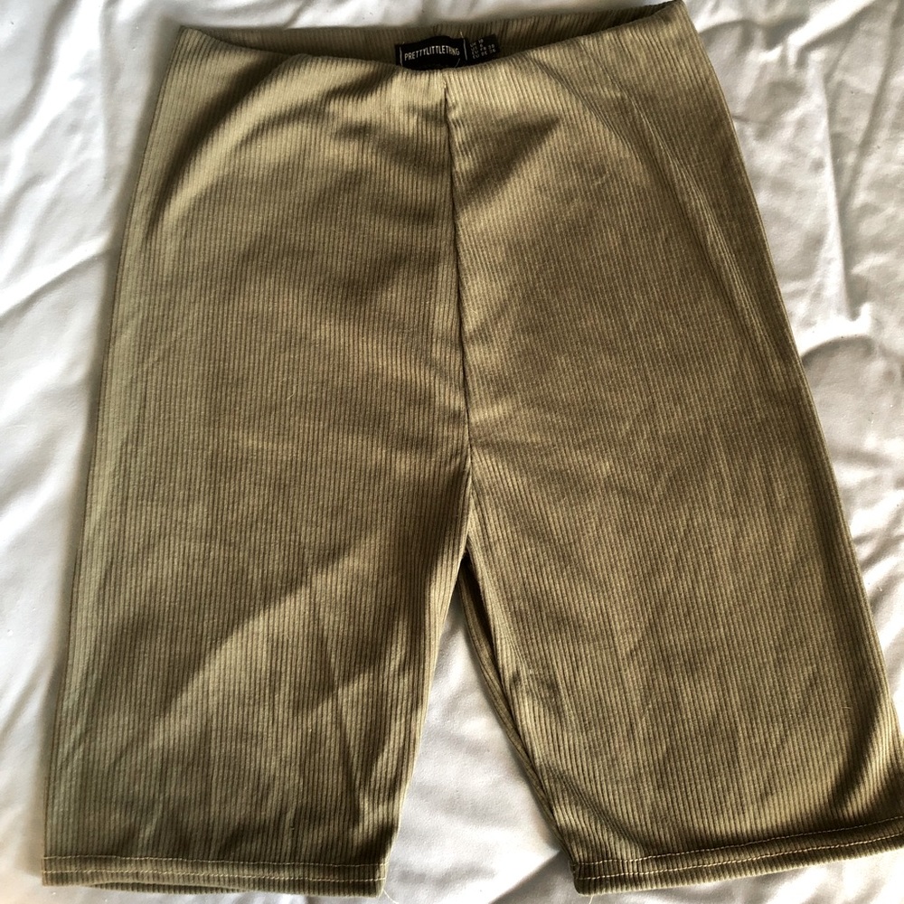 PLT ribbed biker shorts